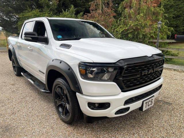 2022 Dodge Ram 3.6 1500 4x4 Bighorn Night Edition CrewCab