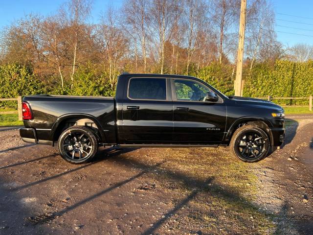 2025 Dodge Ram 3.0 MY25 RAM Laramie Night Premium